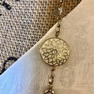 The Limited Jewelry - 17 1/2” Silver/Cream and Clear Stone Necklace The Limited Jewelry - 17 1/2” Silver/Cream and Clear Stone Necklace